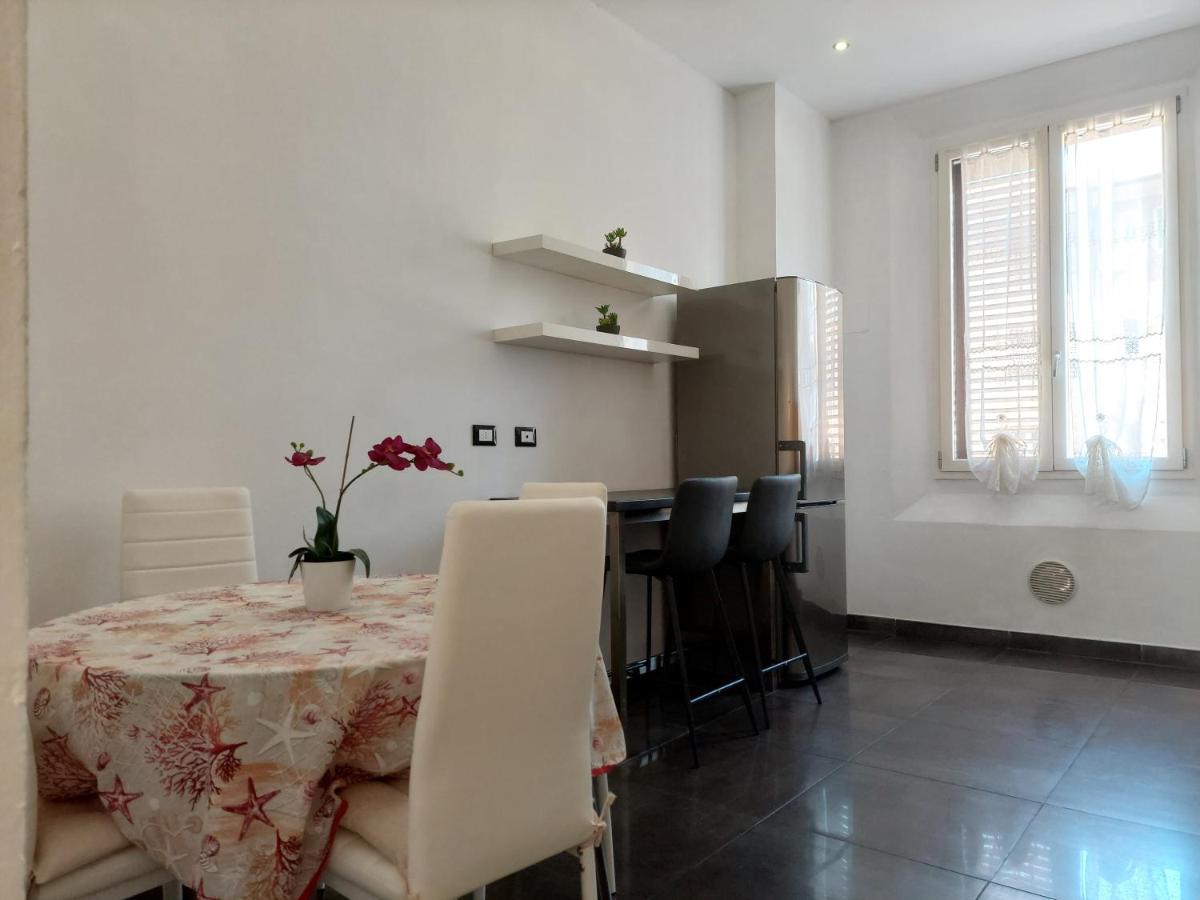 Luxury Station Apartment Bologna Exterior foto